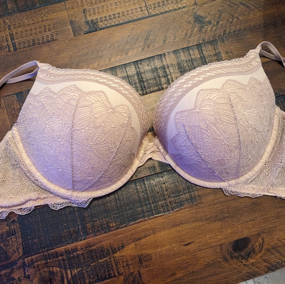 Victoria's Secret very sexy push-up 38DD in beige